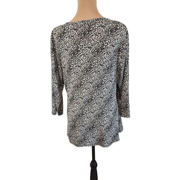 Women's 1X Sparkle Leopard Print Blouse from Dressbarn - Picture 3 of 7